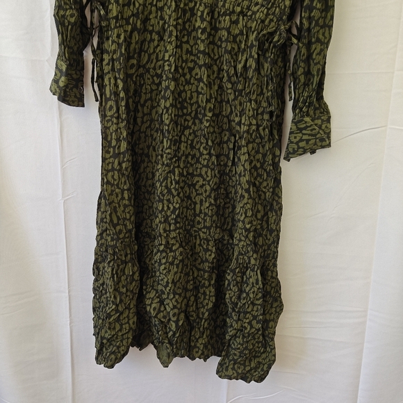 Rails Maple Leopard Print Vneck Midi Dress Size Small - Picture 9 of 16
